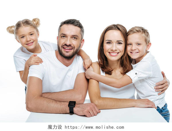 在白色背景上合照的一家人幸福一家人幸福家庭幸福的人